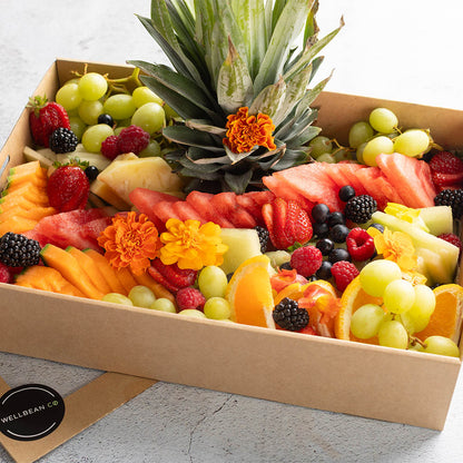 Seasonal Fruit Box